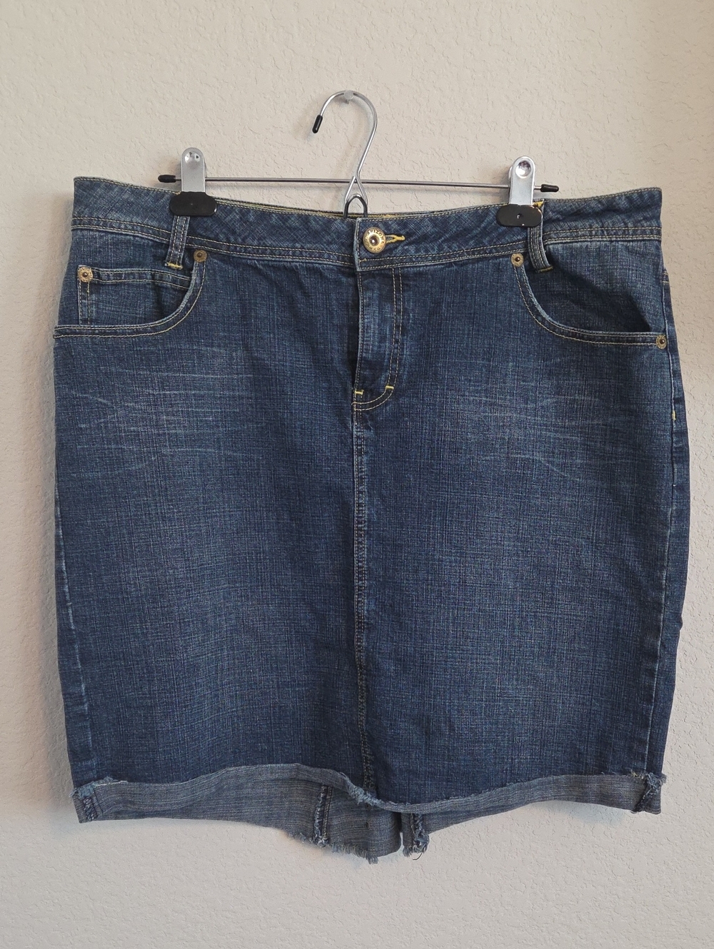 Arizona Jean Co Studded Denim Skirt Size 17 Embellished Pocket Slit